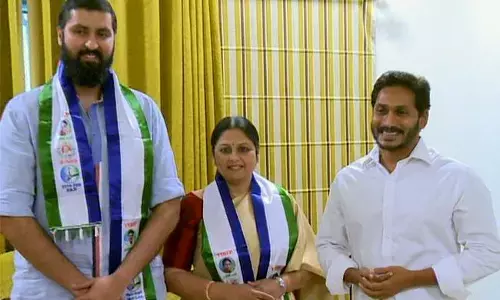 స్వంత ఇంటికి వచ్చినట్లుంది..!