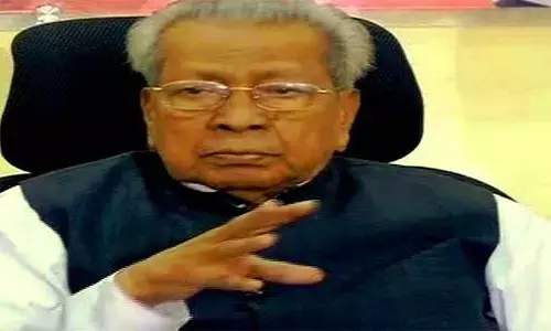 గవర్నర్