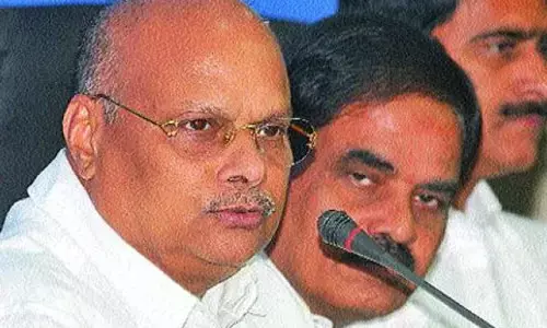 యనమల రామకృష్ణుడు