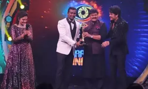 శ్రీముఖికే ఝలకిచ్చిన బిగ్ బాస్