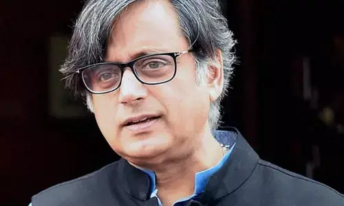 శశిథరూర్