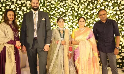 సినిమా ఆగింది..కానీ స్నేహం చెడలేదు