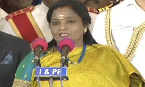 గవర్నర్