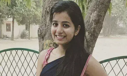 ఆ హీరోయిన్స్ ని ఫాలో అవ్వండి.. టైం పాస్ అవ్వుద్ది!!