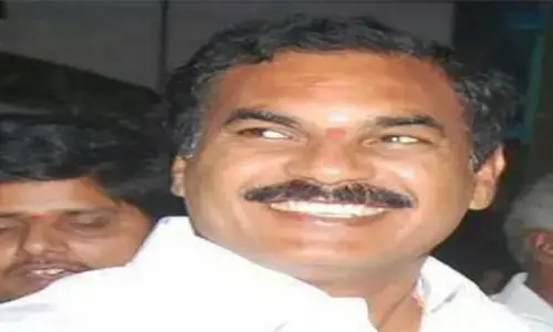 తోట త్రిమూర్తులు