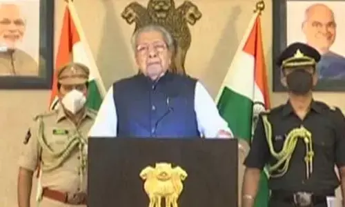 గవర్నర్