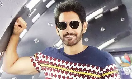 అక్కినేని జంటని చూసి నేర్చుకుంటున్నాడట!!