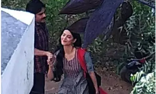 పవన్ కళ్యాణ్ వకీల్ సాబ్ మరో లీక్